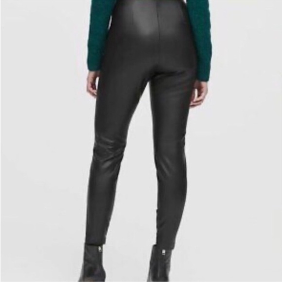 NWOT Banana Republic Vegan Leather Devon Legging Pants 8 Petite - Picture 3 of 8